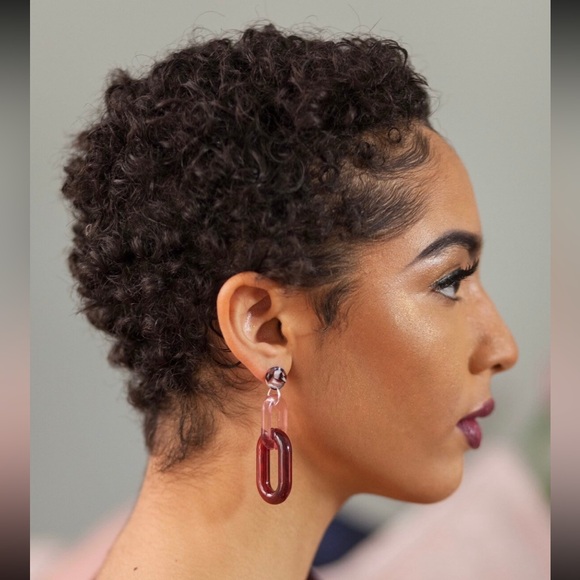 NWOT Beautiful handmade Earrings in a burgundy and pink color - Picture 2 of 5